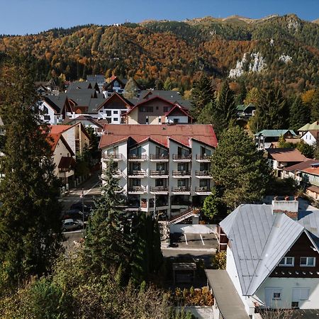 Hotel Marea Neagra Sinaia Exteriör bild