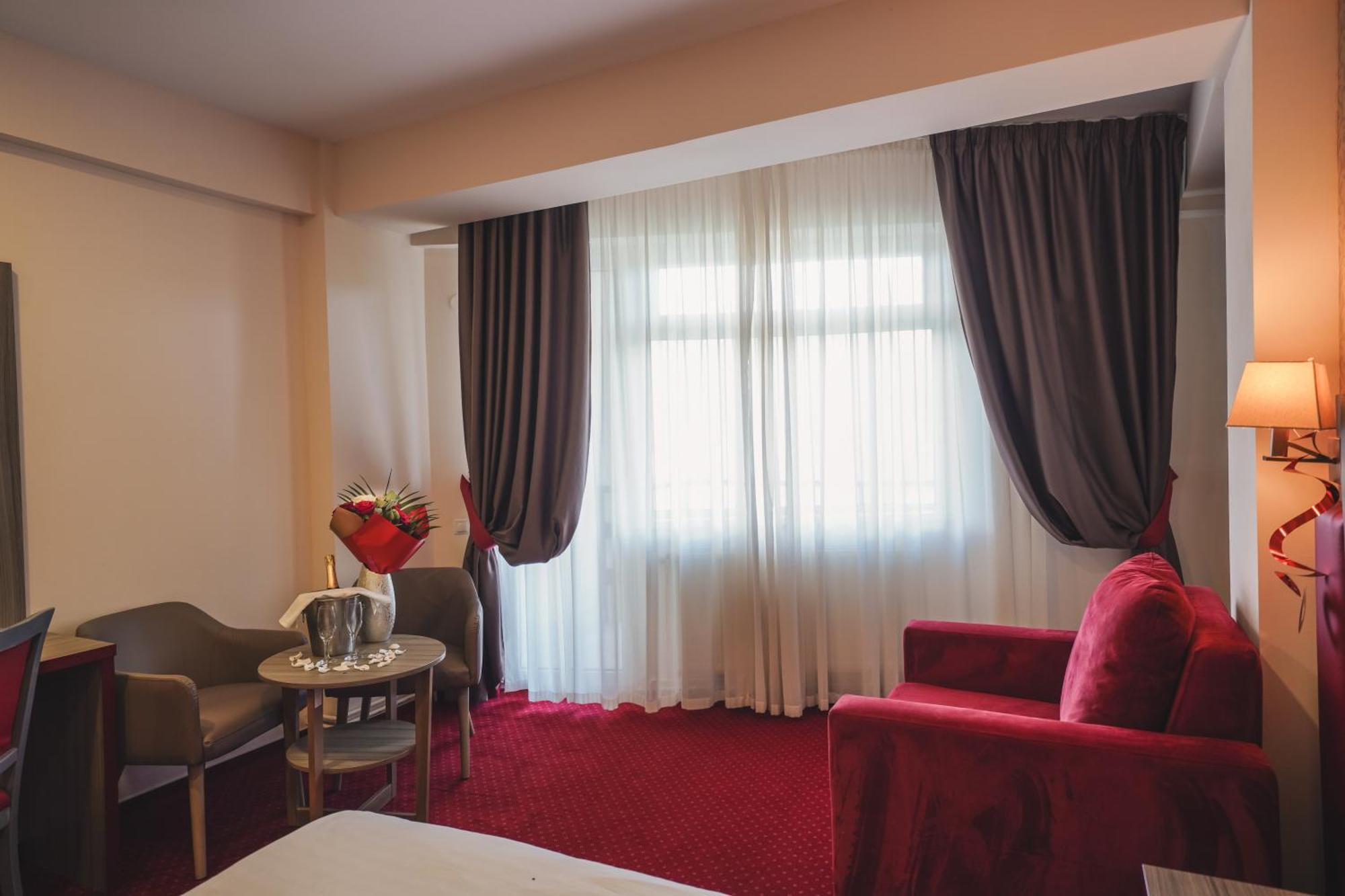 Hotel Marea Neagra Sinaia Exteriör bild